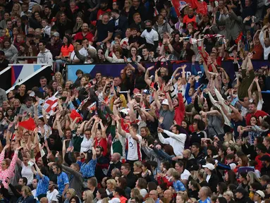Tak salah jika banyak orang menyebut Inggris sebagai asal muasal sepak bola. Sepak bola seakan pulang ke rumahnya saat digelar sebuah event besar, seperti Piala Dunia ataupun Piala Eropa. Seperti yang terjadi mulai 6 hingga 31 Juli 2022 saat Inggris menjadi tuan rumah UEFA Women's Euro 2022 alias Piala Eropa Wanita 2022. (AFP/Franck Fife)