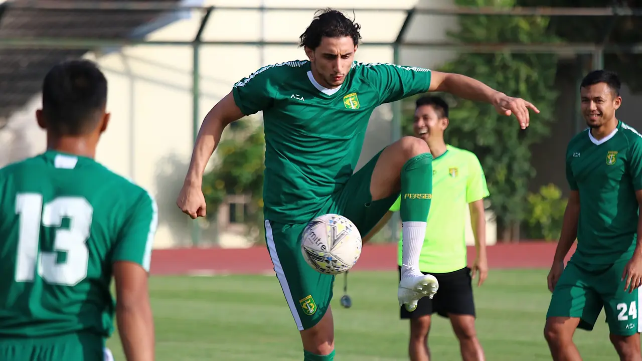 Latihan Persebaya Surabaya