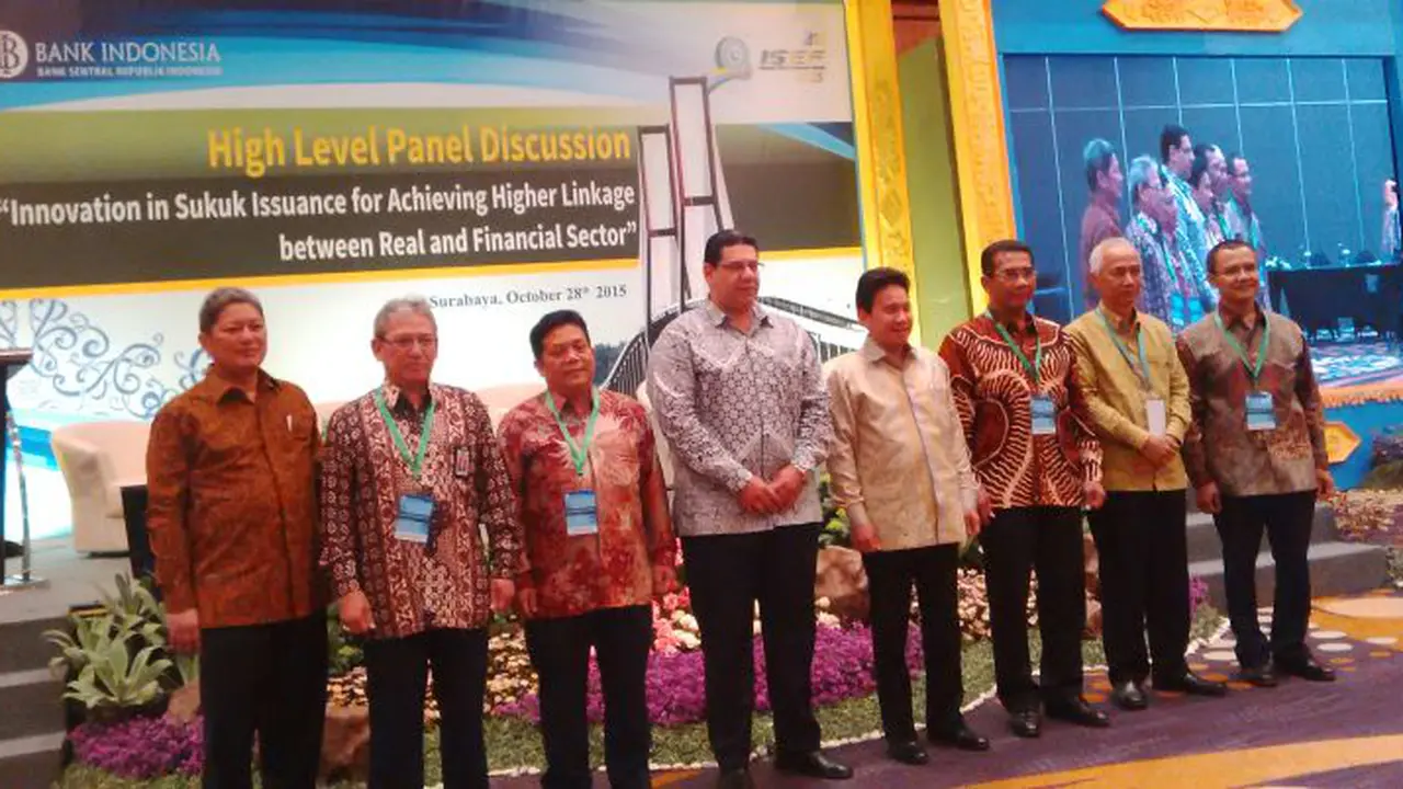 Deputi Gubernur Senior, Mirza Adityaswara menjadi pembicara dalam acara High level panel discussion innovation in sukuk issuance for achieving higher linkage betwwn real and financial sectors.