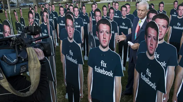 Seratus Potongan Karton Mark Zuckerberg Berjejer di Halaman Gedung Capitol AS