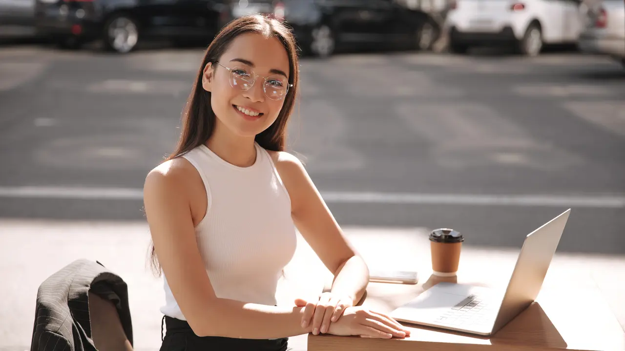 perempuan dan sisi elegan