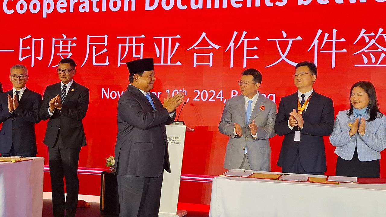 Prabowo Saksikan Penandatanganan Kerja Sama Investasi Pengusaha RI-China