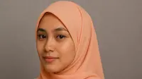 7 Warna Jilbab Pastel 2025 yang Lagi Trend, Tampil Adem dan Modis