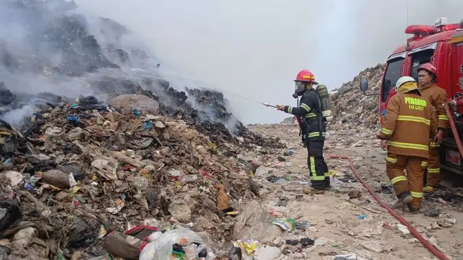 TPA Pasirbajing Garut Kebakaran, Dipicu Sisa Pembakaran Sampah