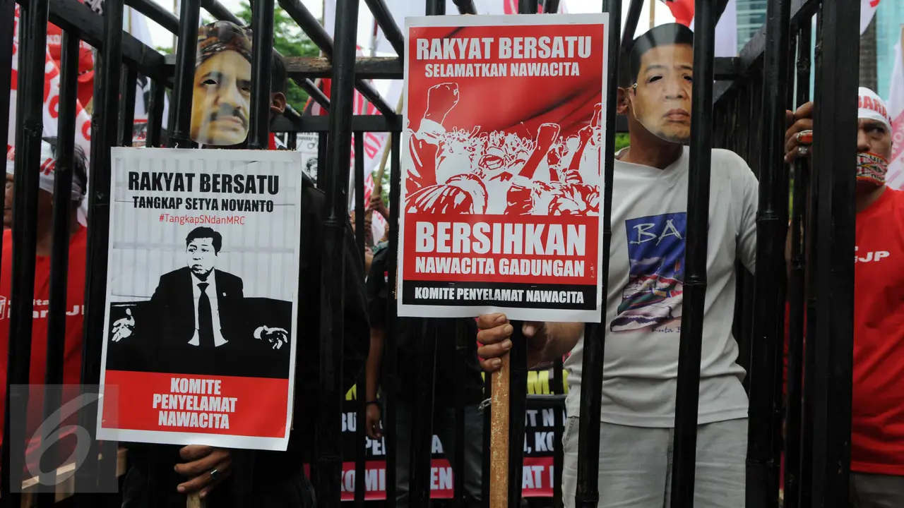 20151215-Massa 'Kerangkeng' Setya Novanto dan Reza Chalid di Depan KPK-Jakarta
