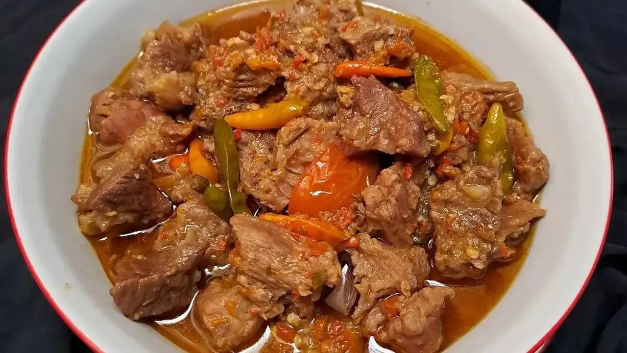 Resep oseng mercon daging sapi kurban. (dok. Cookpad @penghuni_pawon)