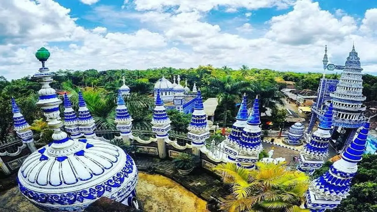 Wisata ke Malang, Jangan Lupa Mampir ke Masjid Tiban