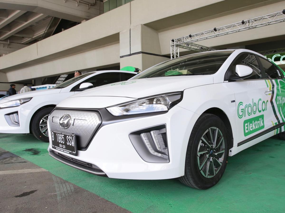 Mau Naik Mobil Listrik Grab, Ini Kisaran Tarifnya - Otomotif ...