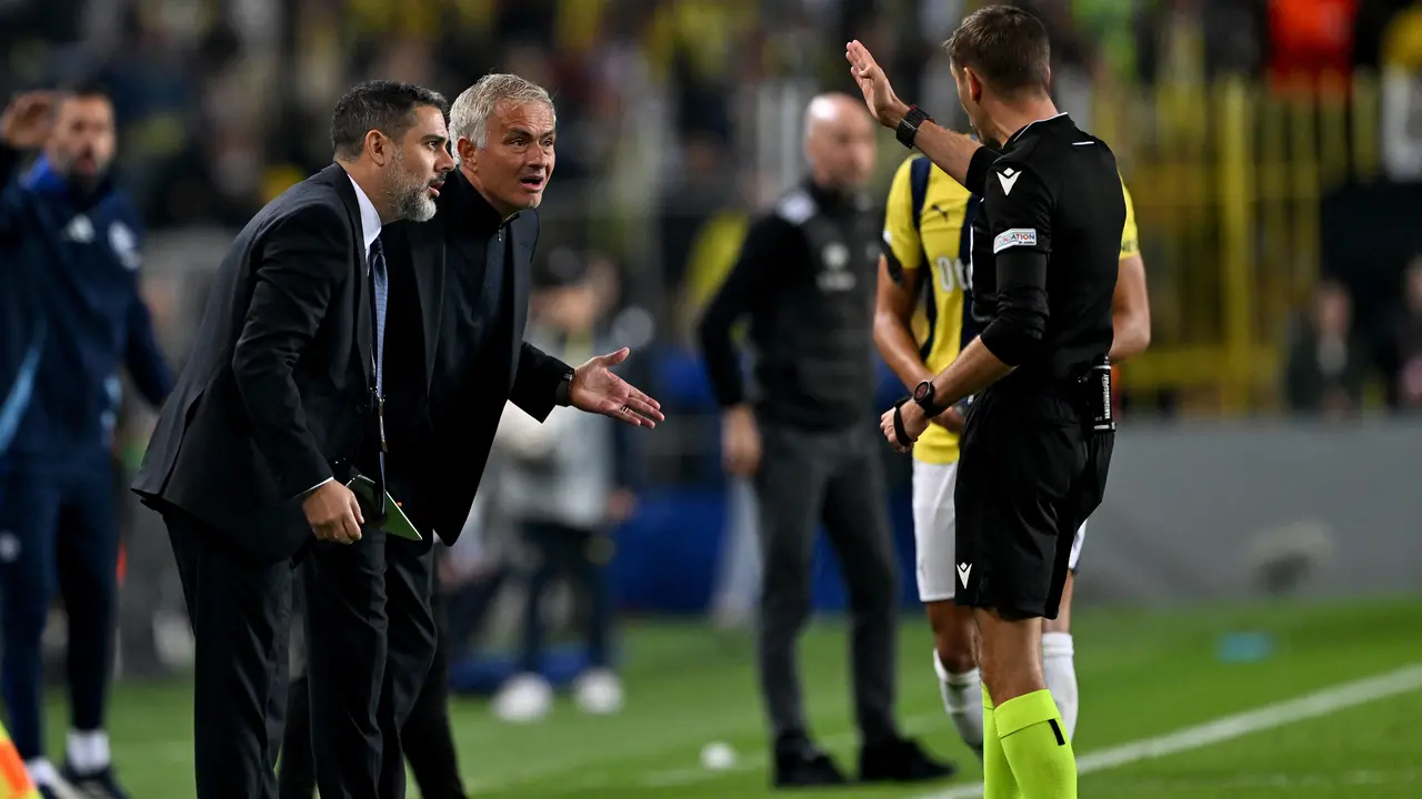Fenerbahce vs MU