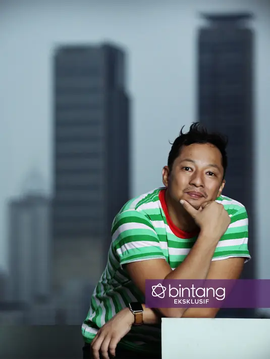 Awalnya, Ringgo mengaku sempat ragu untuk menerima tawaran main dalam film yang dikhususkan untuk penonton berusia 21 tahun ke atas itu. (Bambang E. Ros/Bintang.com)