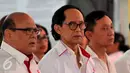 Wakil Ketua Dewan Pembina Kibar Setiawan Djodi (tengah) bersama Ketua Umum DPP Kibar Toto Dirgantoro (kiri) saat hadir di acara pengukuhan KIBAR di kawasan, Menteng Jakarta Pusat, (17/01/16). (Liputan6.com/Faisal R Syam)
