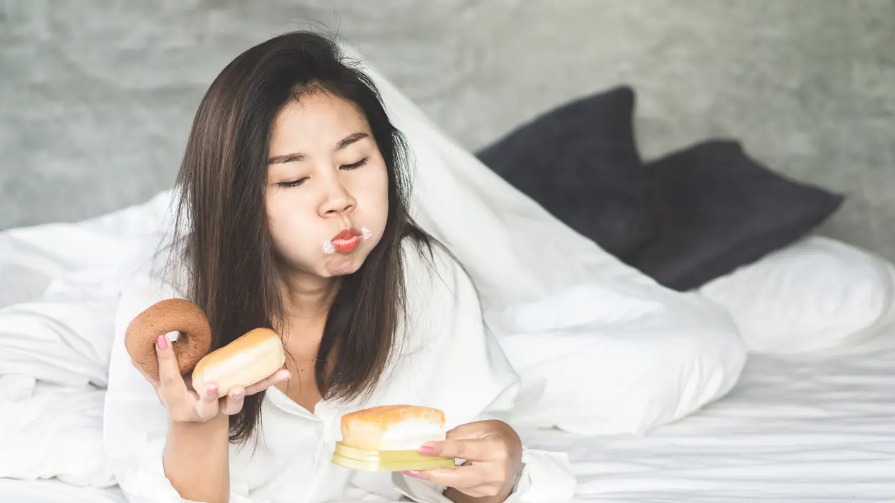 makanan dihindari saat stres