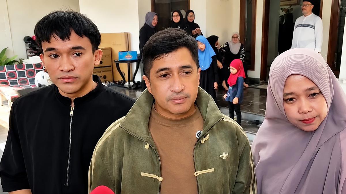 Irfan Hakim Akui Ketelatenan Vega Darwanti Merawat Ibu hingga Akhir Hayat, Racik Makanan Sendiri