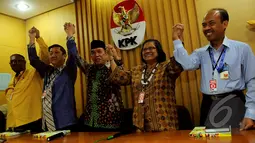 Para pemuka dari lima agama di Indonesia ini mendukung dan berada di pihak KPK dalam pemberantasan korupsi,  Jakarta, Senin (19/1/2015). (Liputan6.com/Faisal R Syam)