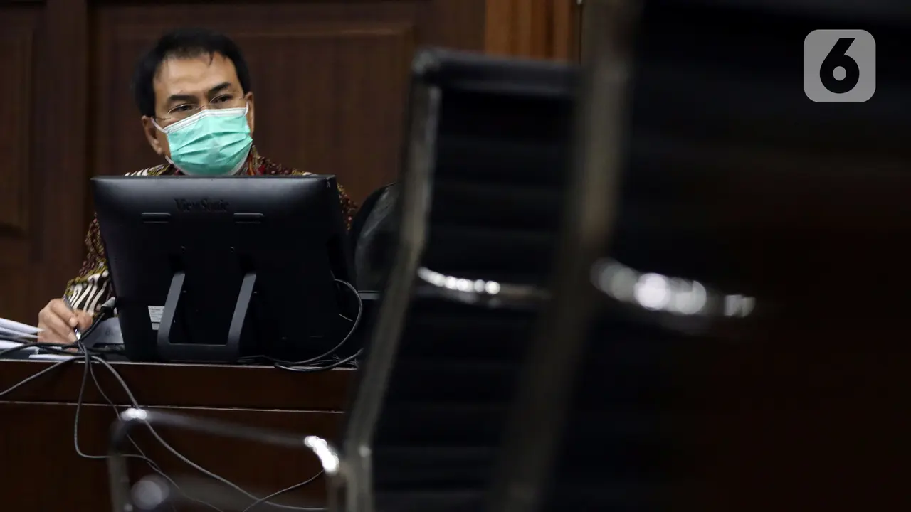 FOTO: Azis Syamsuddin Kembali Jalani Sidang Lanjutan Suap Penanganan Perkara