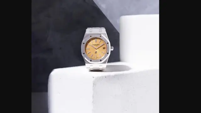 Jam tangan model Audemars Piguet Royal Oak Black/blog.luxehouze.com.com