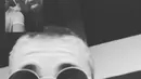 Hal tersebut ditunjukan oleh Justin Bieber lewat akun instagramnya. Dalam foto tersebut, Justin tengah melakukan facetime bersama Kanye West dan beberapa rekannya. (Instagram/Bintang.com)