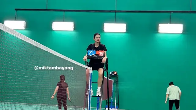 7 Momen Badminton Date Mikha Tambayong dan Deva Mahenra yang Tampil Kompak