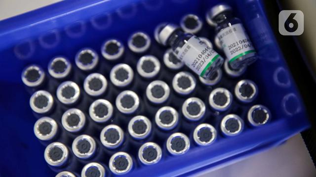 FOTO: Pekerja Swasta Ikuti Program Vaksinasi Gotong Royong