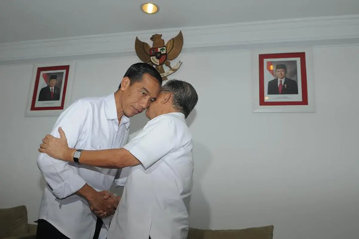 Jokowi-JK Cipika Cipiki di Halim Perdanakusuma