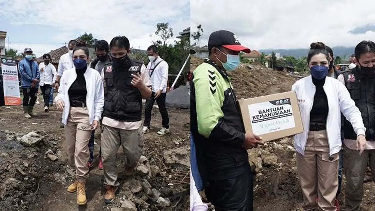 Datang Langsung Ke Posko, Ini 7 Momen Ashanty Beri Bantuan Ke Korban Bancana Semeru