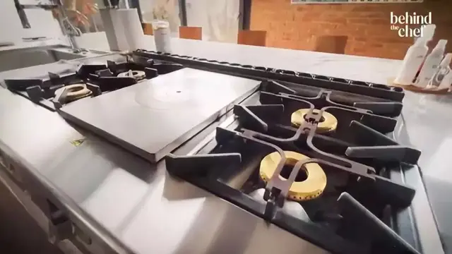 Potret dapur rumah Chef Juna (Sumber: YouTube/Behind the Chef by Chef Degan)