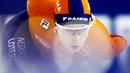 Atlet asal Belanda, Antoinette de Jong, saat beraksi pada nomor 3000 m putri di Kejuaraan Dunia Speed Skating di Thialf ice arena, Heerenveen, Belanda, Minggu (24/1/2021). (AP/Peter Dejong)