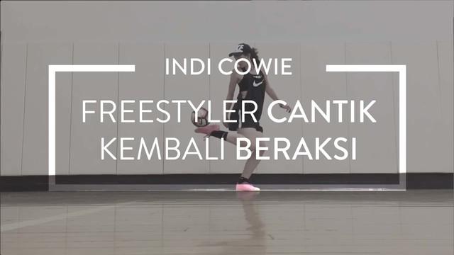 Indi Cowie, freestyler cantik asal Skotlandia kembali menunjukkan kebolehannya mengolah bola. 