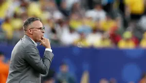 Pelatih Timnas Maroko, Mohamed Ouahbi, saat timnya melawan Brasil pada laga Grup C Piala Dunia 2026 di New York New Jersey Stadium, Minggu (14/6/2026) dini hari WIB. (AFP/Charly Triballeau)