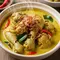 Resep Opor Ayam Kuning Gurih yang Santannya Tak Pecah