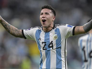 Sebagai salah satu negara penghasil pesepak bola terbaik di kawasan Amerika Selatan, para pemain Argentina memang layak di hargai dengan nilai tinggi oleh klub-klub yang meminatinya. Dengan skill indiviudu yang aduhai, para klub peminat seakan tak merugi untuk mendapatkan jasa mereka. Seperti para pemain berikut ini yang masuk dalam daftar 5 pemain Argentina dengan nilai transfer termahal sepanjang sejarah. Berikut daftar lengkap kelimanya. (AFP/Juan Mabromata)