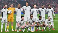 (Dari kiri ke kanan) Bek Inggris #02 Kyle Walker, kiper Inggris #01 Jordan Pickford, bek Inggris #05 Ezri Konsa, bek Inggris #12 Dan Burn, gelandang Inggris #17 Curtis Jones, gelandang Inggris #10 Jude Bellingham, dan penyerang Inggris #11 Marcus Rashford, (dari kiri ke kanan) gelandang Inggris #04 Declan Rice, penyerang Inggris #09 Harry Kane, bek Inggris #23 Myles Lewis-Skelly, dan gelandang Inggris #07 Phil Foden, berpose untuk foto bersama sebelum kick-off pertandingan kualifikasi Piala Dunia 2026 Grup K antara Inggris dan Albania, di stadion Wembley di London, Sabtu dini hari WIB (22-3-2025). (Glyn KIRK/AFP)