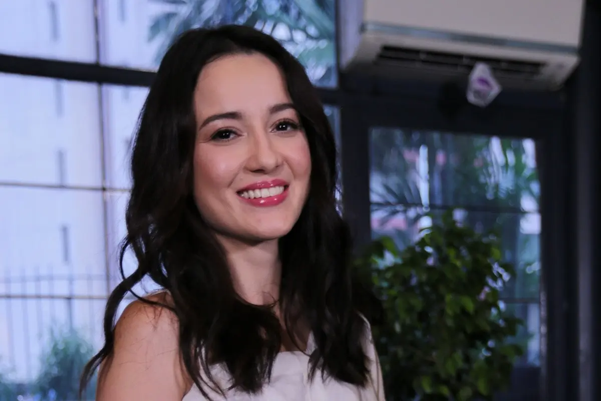 [Bintang] Julie Estelle