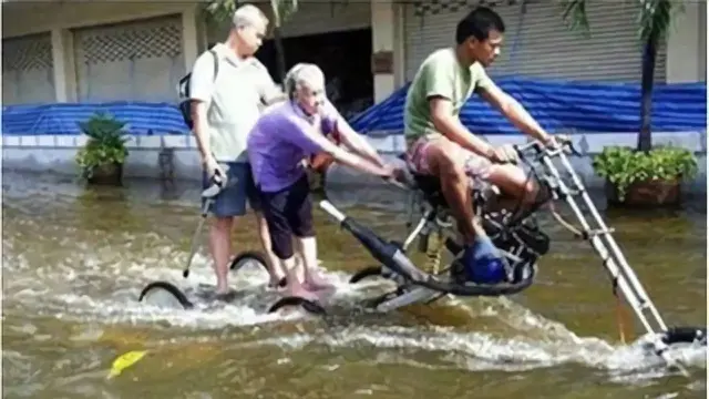 Kumpulan Ide Kendaraan Unik untuk Menghadapi Banjir, Berani Coba? (ist)