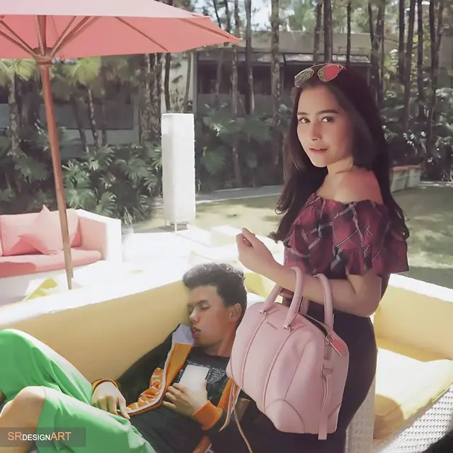 6 Editan Foto Pria Hangout Bareng Prilly Latuconsina Ini Imajinatif Banget