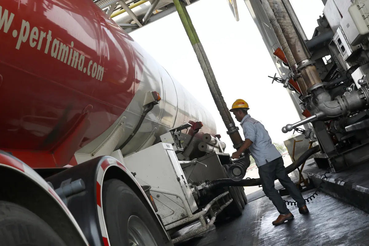 20160521-Begini Aktivitas Terminal Distributor BBM Satu-satunya se-Jabodetabek