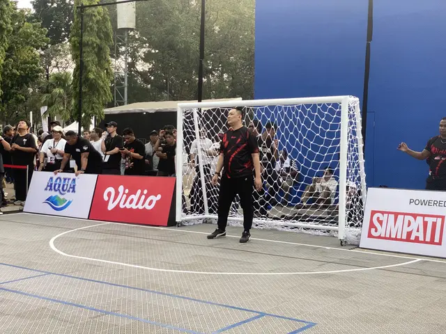 Latihan Jadi Striker, Main Jadi Kiper