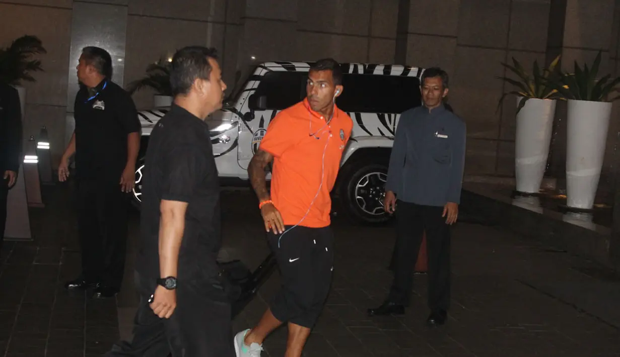 Penyerang Juventus, Carlos Tévez, ikut dihadirkan dan dipersiapkan pelatih Massimiliano Allegri untuk menghadapi ISL All Stars di Jakarta, (4/8/2014). (Istimewa)