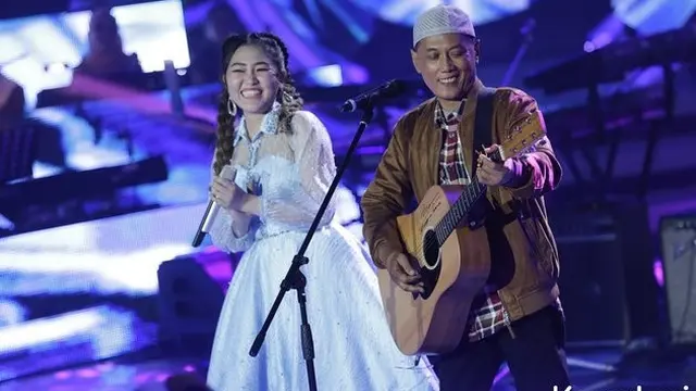 7 Potret Kenangan Via Vallen Bersama Ayah, Duet Nyanyi Hingga Nonton Bola di Rusia