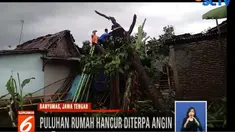 Warga di tempat kejadian sempat menyaksikan angin kencang berputar-putar merobohkan pohon rambutan dan menimpa rumah warga.