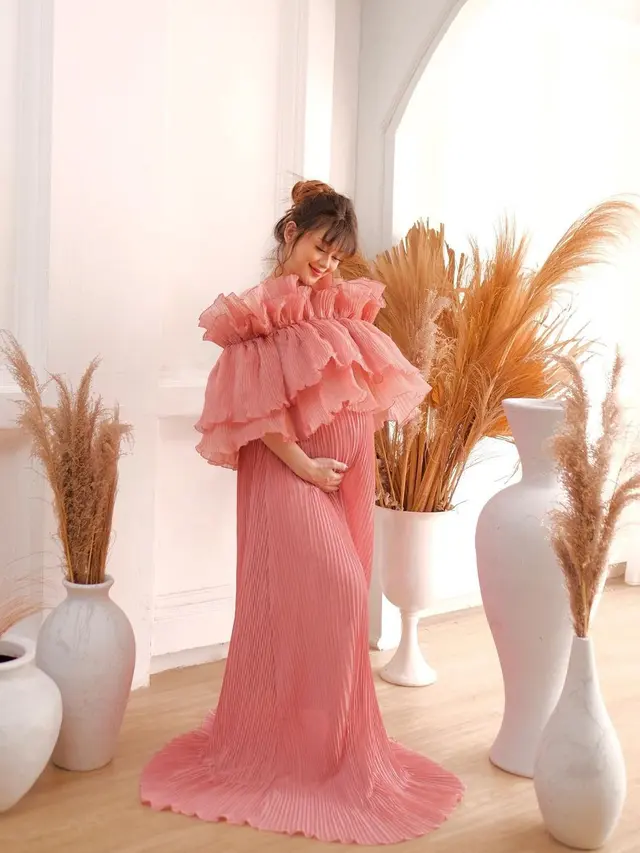 Viabel Callysta Aileen (https://www.instagram.com/p/CO9rnVMLyn5/)