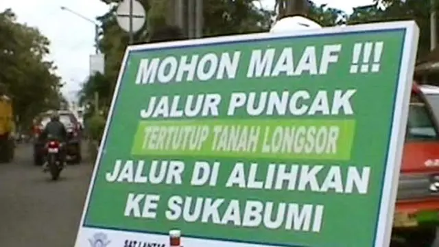 Pembersihan Longsor Puncak Belum Rampung, Kendaraan Sudah Antre