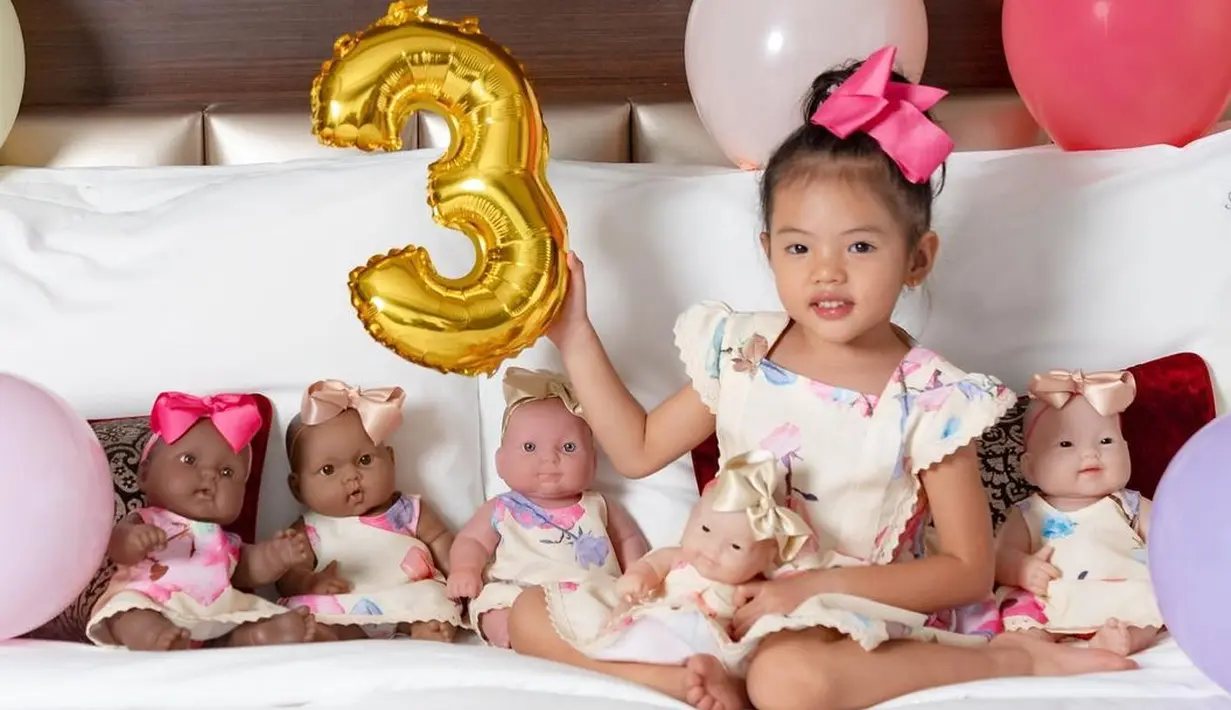 Ultah Anak Farah Quinn (Instagram/farahquinnofficial)