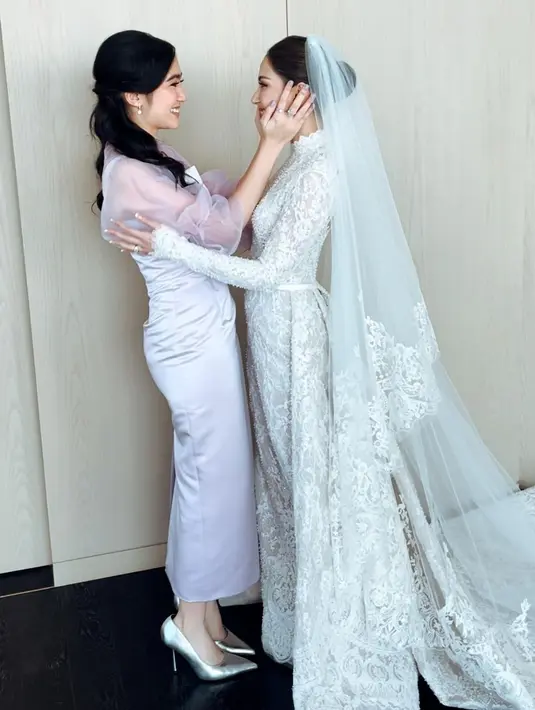 <p>Nama Febby Rastanty belum lama ini ramai diperbincangkan publik saat menjadi bridesmaid di pernikahan Jessica Mila. [Foto: IG/febbyrastanty].</p>