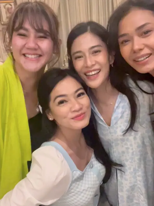 Dian Sastrowardoyo