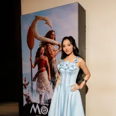 Lyodra membawakan lagu Sepanjang Jalan, OST Film Moana Live Action. (dok Disney Indonesia)