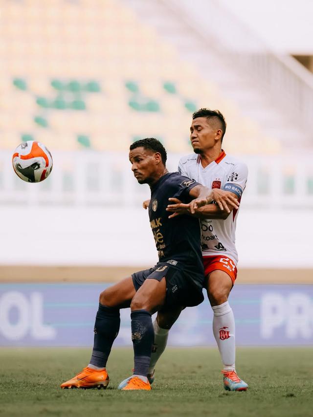 Persita Tangerang Vs Bali United.