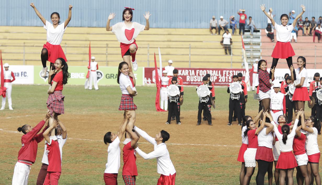 Tim juara dari Rusun Cup 2015 akan mendapatkan pelatihan sepak bola di Barcelona, Spanyol. (Bola.com/Vitalis Yogi Trisna)
