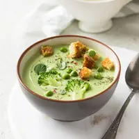 ilustrasi sup bayam brokoli/OlgaLisichka/Shutterstock