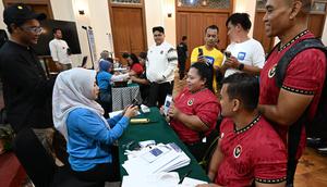 Atlet paralimpiade Indonesia dalam acara penyerahan apresiasi untuk para atlet ASEAN Para Games Thailand 2025 di Kusuma Sahid Prince Hotel, Surakarta, Rabu (18/03/2026). (DOK NPC Indonesia)